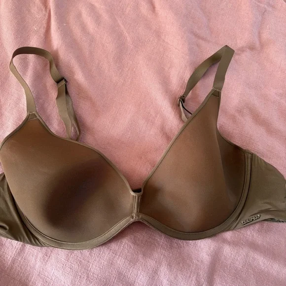 Skims 42A scoop ultra mesh weightless bra sienna nude - Picture 3 of 6